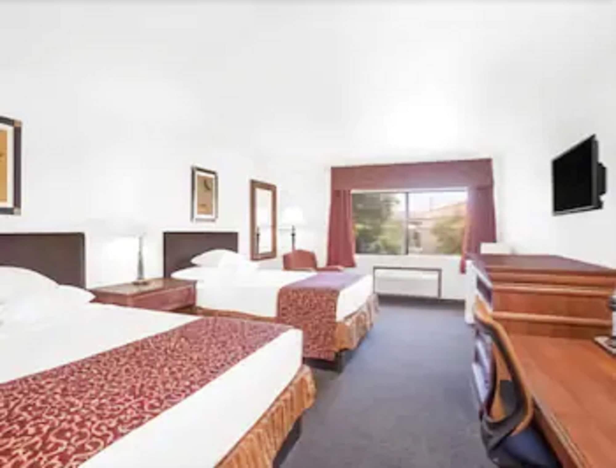 Ramada By Wyndham Barstow Hotel Luaran gambar