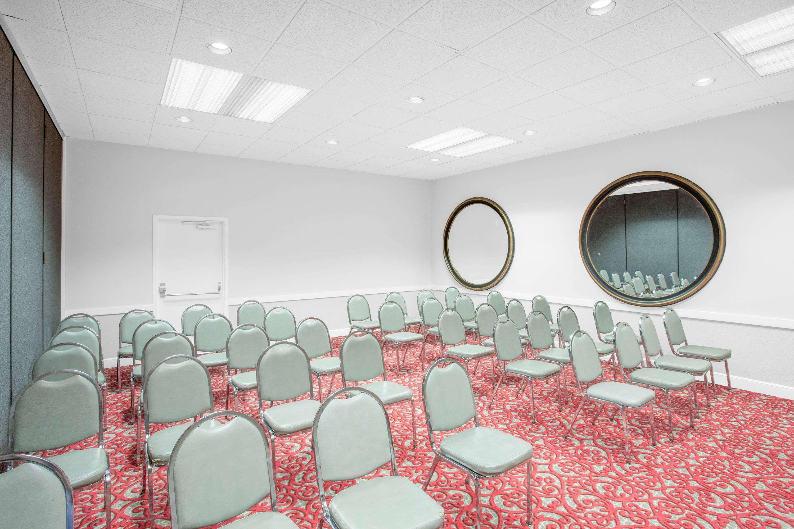 Ramada By Wyndham Barstow Hotel Luaran gambar