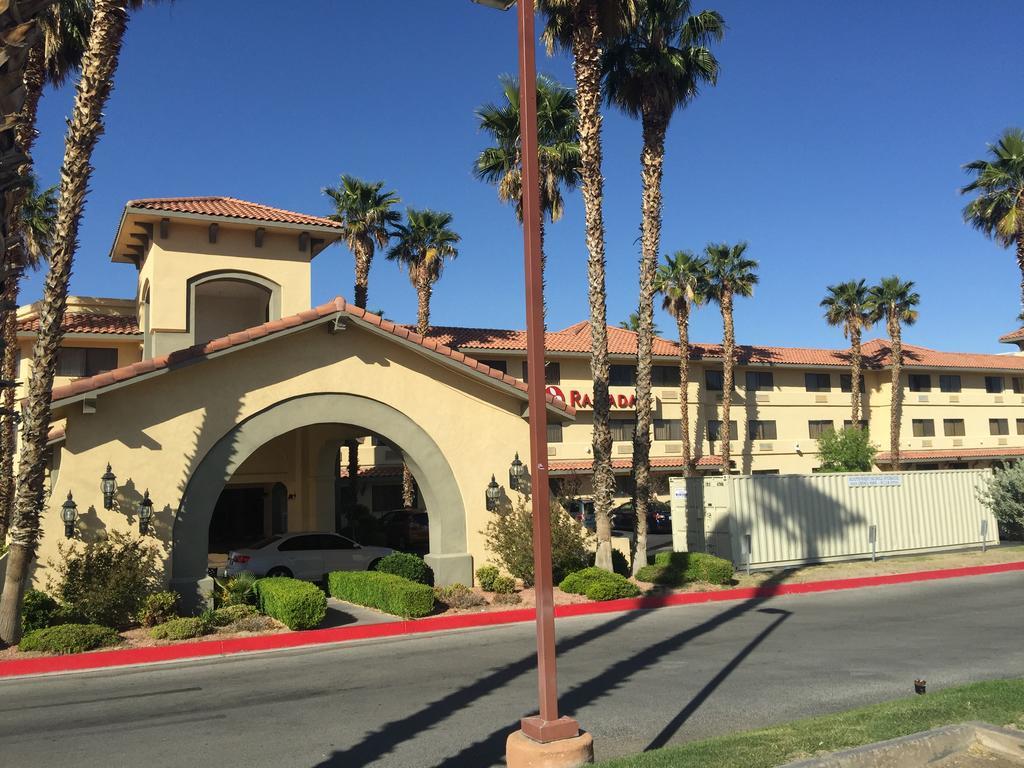 Ramada By Wyndham Barstow Hotel Luaran gambar